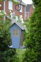 Contemporary Wild Bird Seed Feeder Sutherland